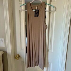 Women's Tan Dress